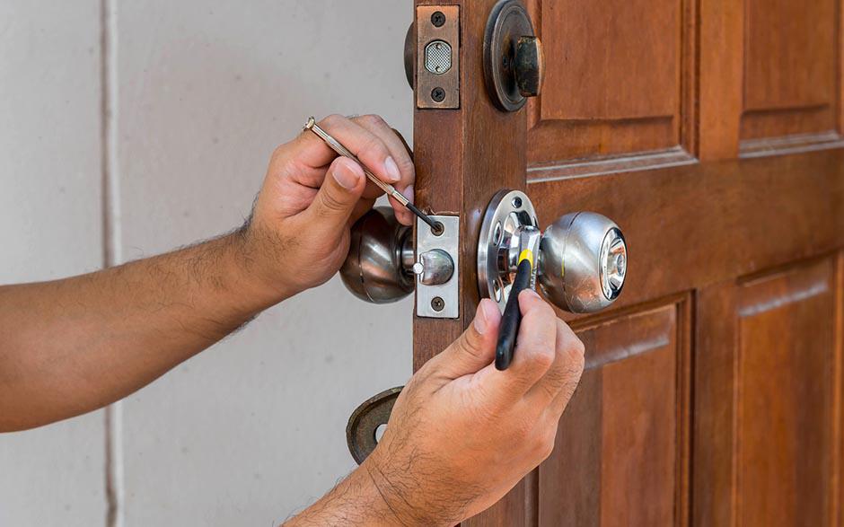 changer serrure porte blindée Vak Chantilly